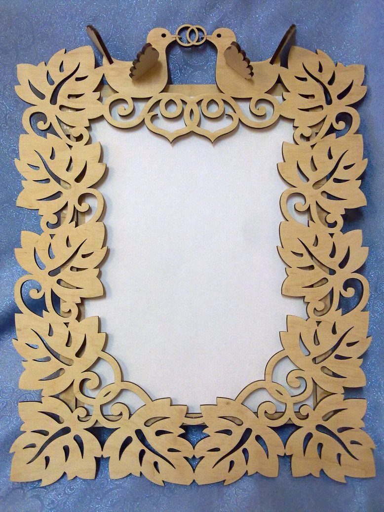 Picture frame decorative ornament