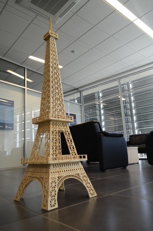 Eiffel Tower â€