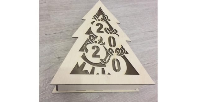 Free Box in the shape of a Christmas tree