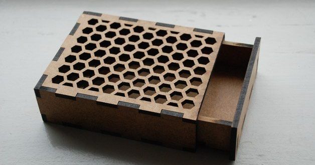 Free laser cut box with a honeycomb pattern