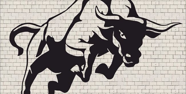 Wall Decor Bull 011