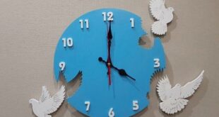 Free wooden clock pigeons