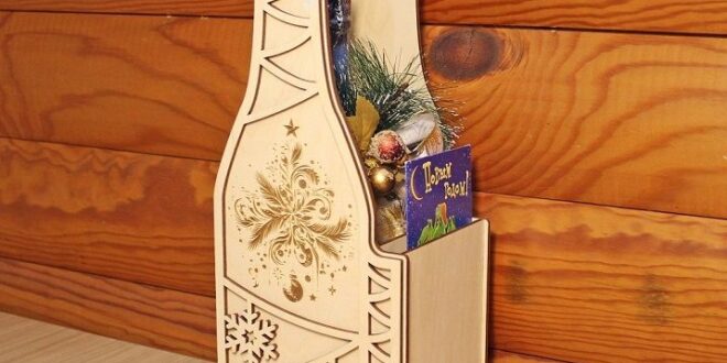 Gift box for a bottle of champagne and a small present 4mm